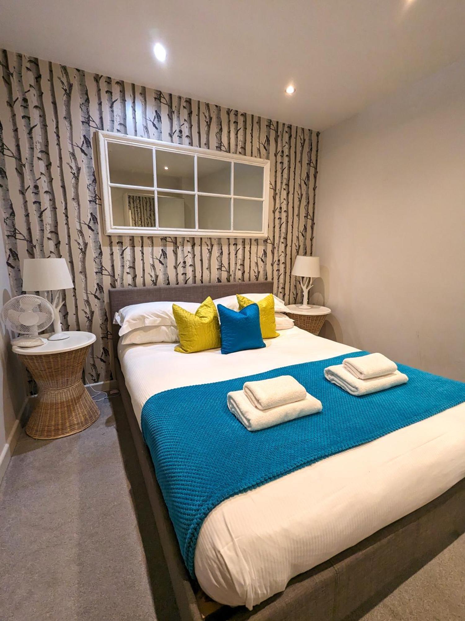 Russet Quarter, Parking Subject To Availability Apartment York Luaran gambar