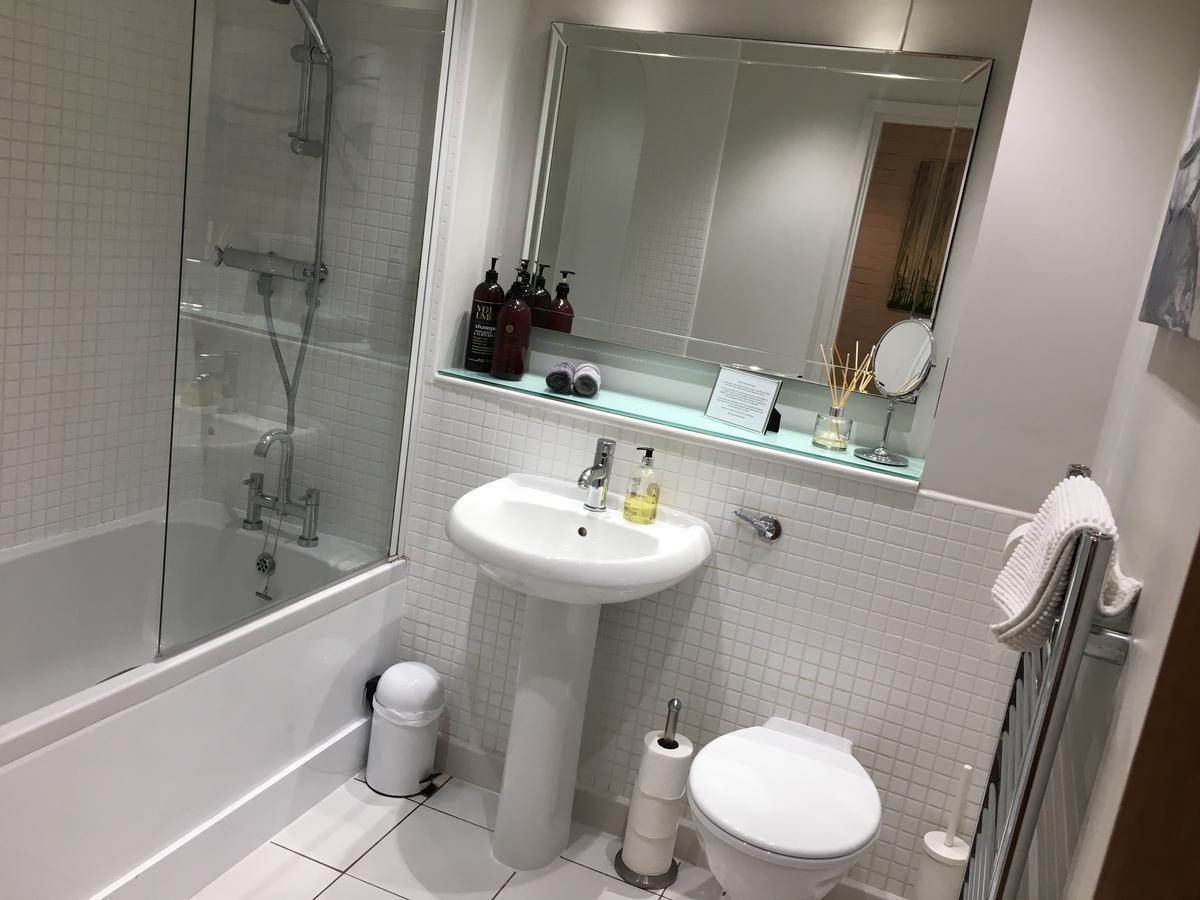 Russet Quarter, Parking Subject To Availability Apartment York Luaran gambar